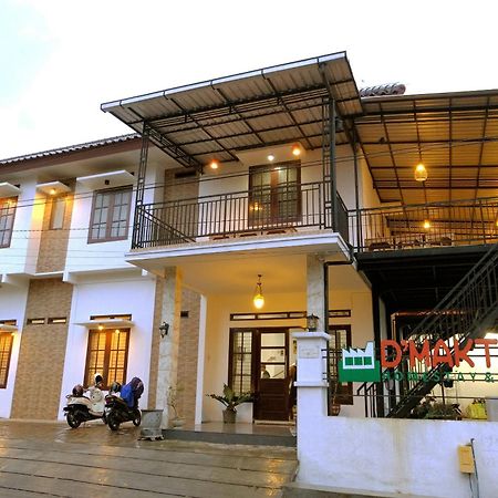Oyo 350 D' Maktab Homestay Syariah Malang Exterior photo